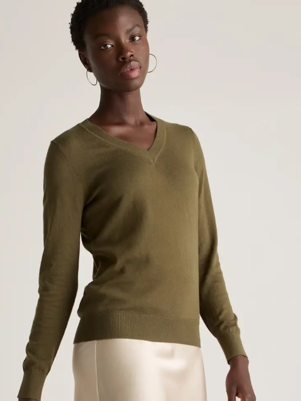 Quince Olive Green V-Neck Sweater Organic Cotton Viscose Cashmere Size L.